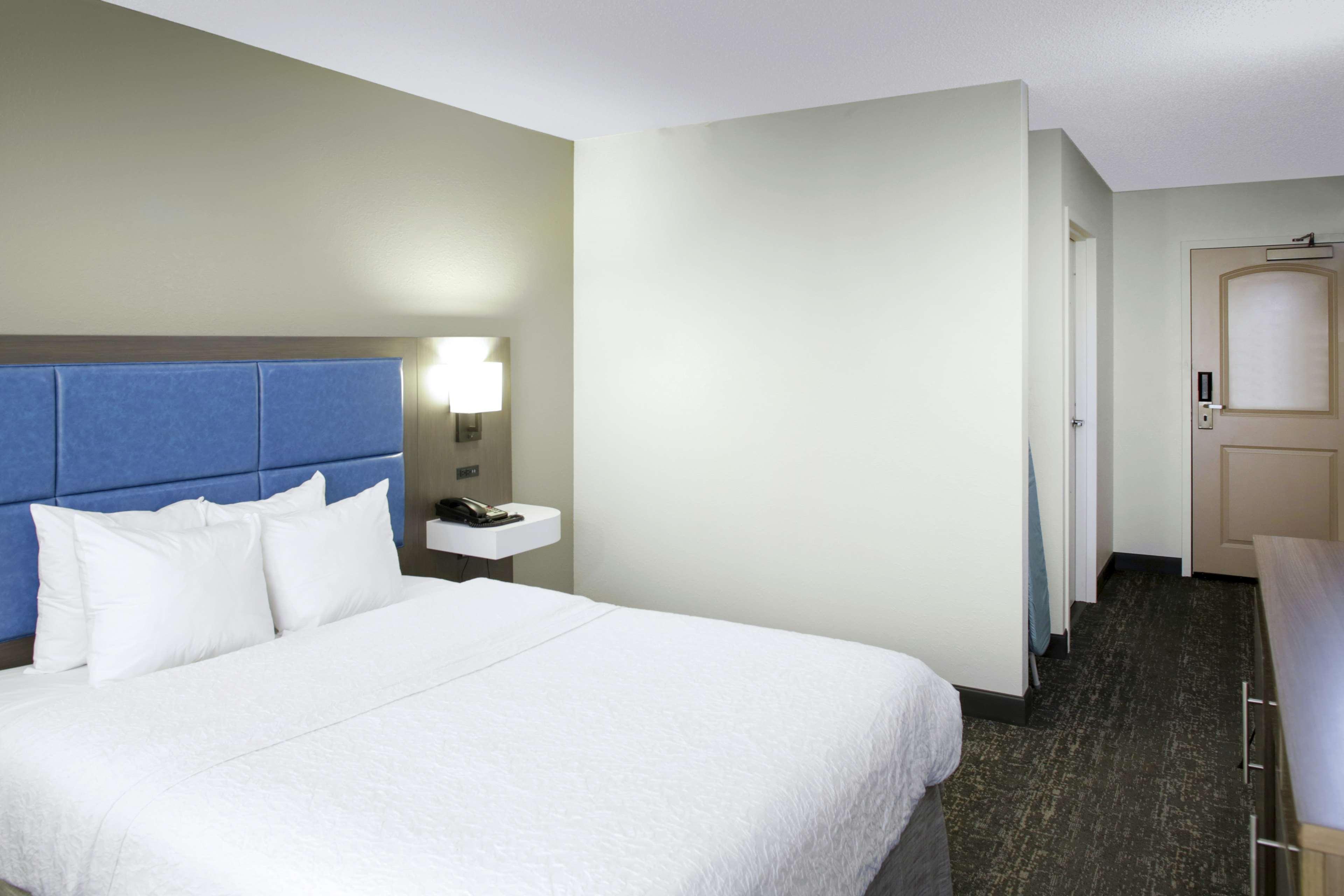 Hampton Inn Chicago Elgin/I-90 Exterior photo
