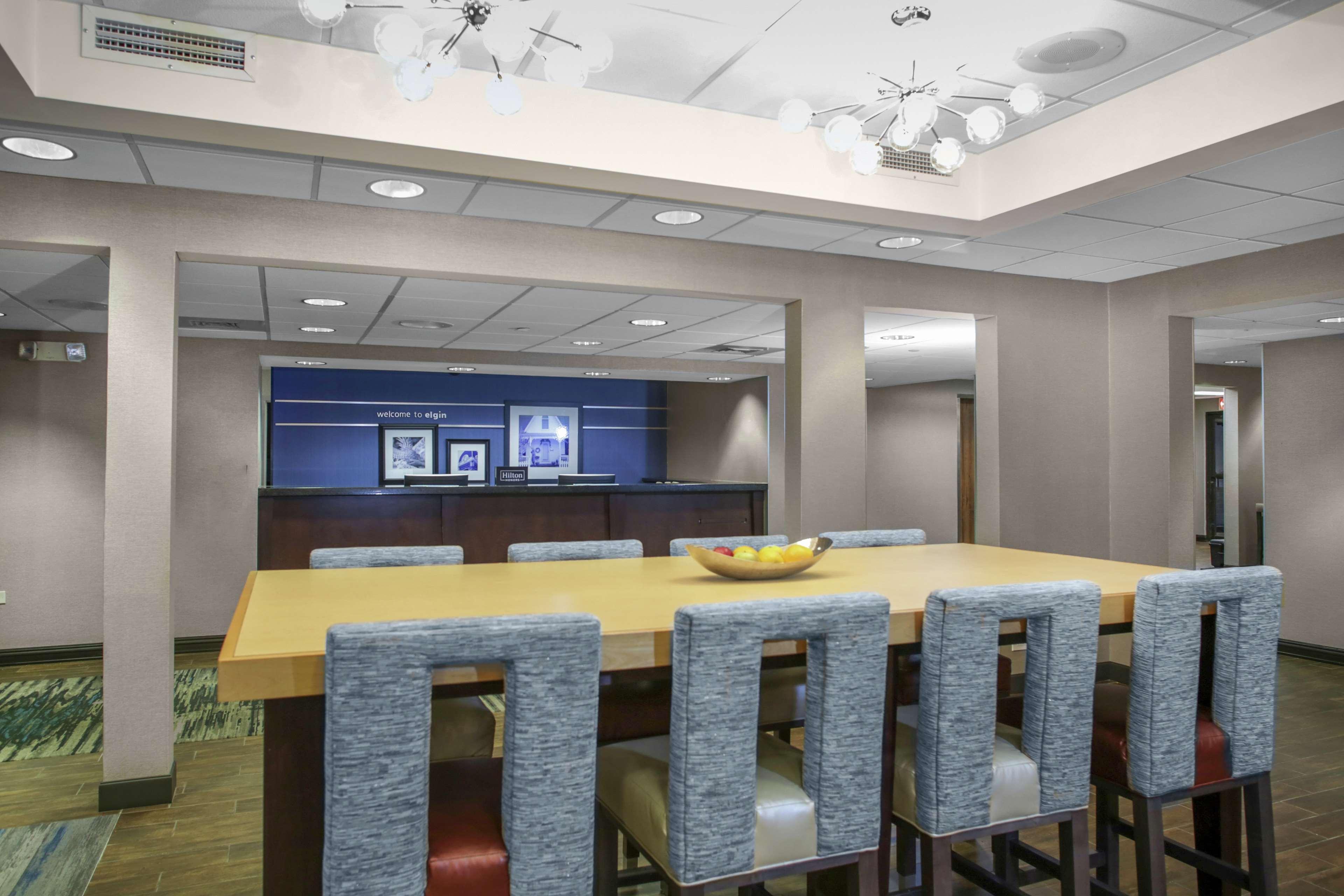 Hampton Inn Chicago Elgin/I-90 Exterior photo