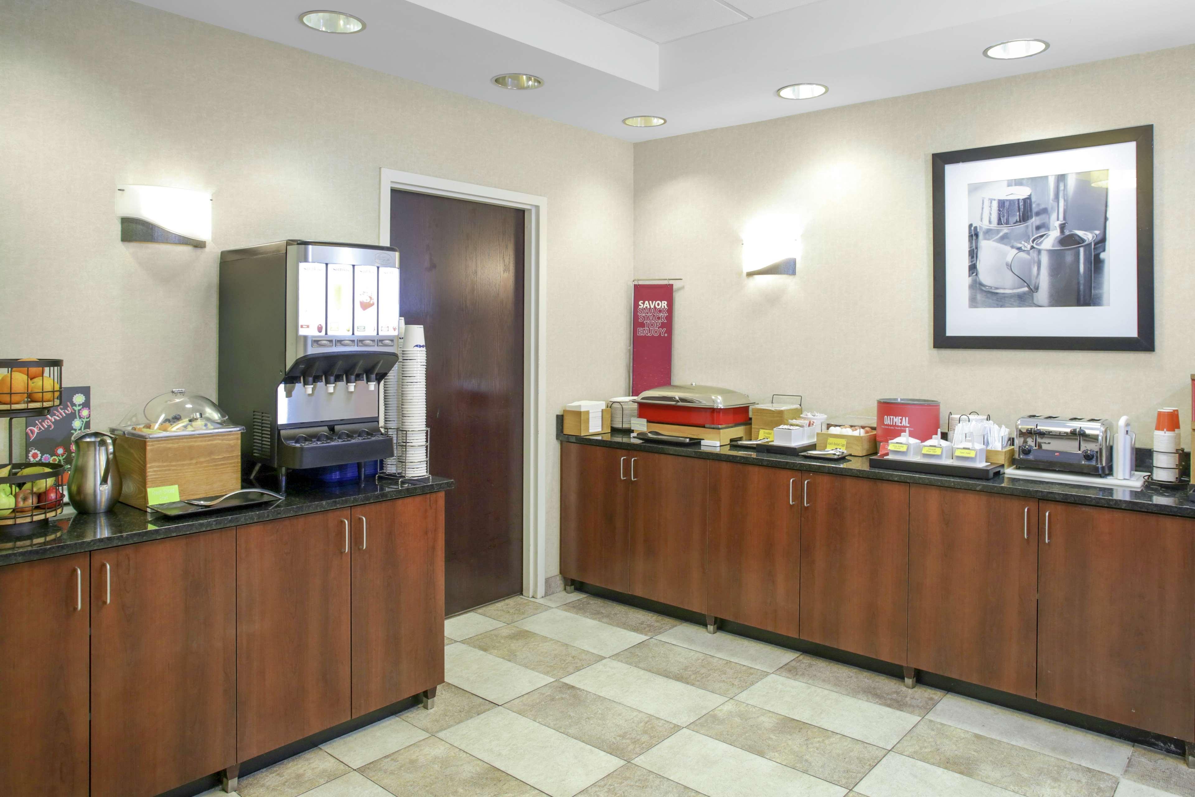 Hampton Inn Chicago Elgin/I-90 Exterior photo