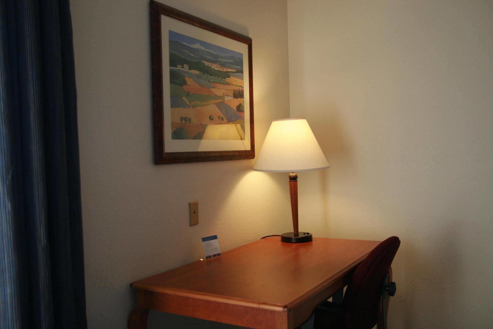 Hampton Inn Chicago Elgin/I-90 Room photo